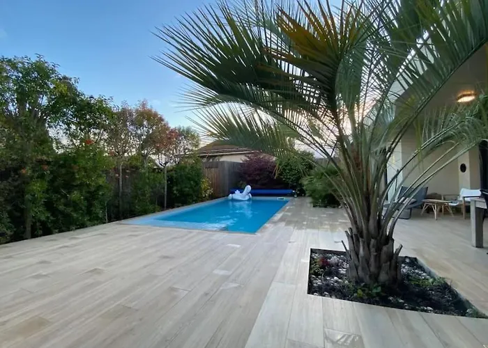 Maison D Architecte Bruges/piscine Chauffee/tram D Villa